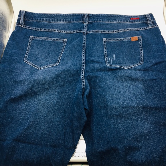 Peace Love World Denim Sandal Jeans Plus Frayed 16 - Picture 8 of 14